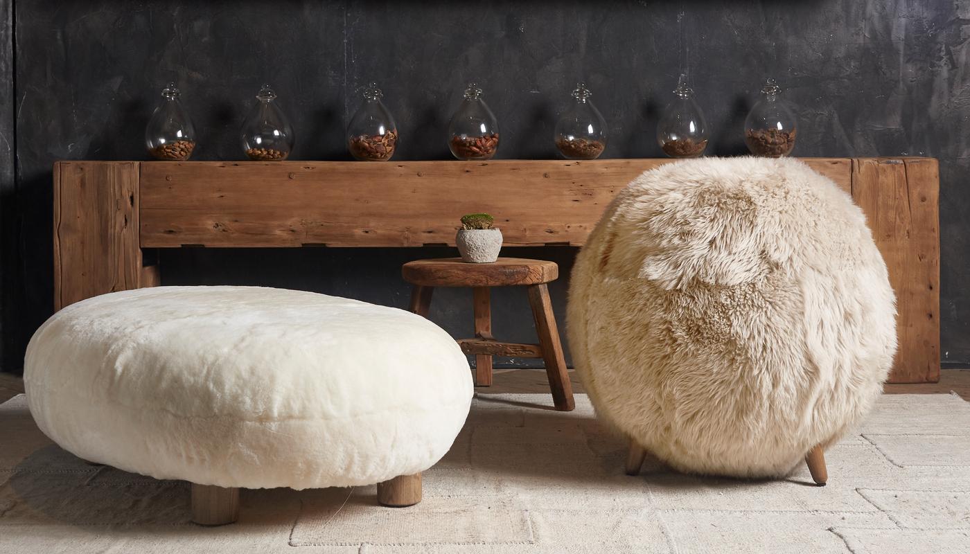 Sivan footstool in Baabaa Snow & Pastekh footstool in Yeti beige sheepskin