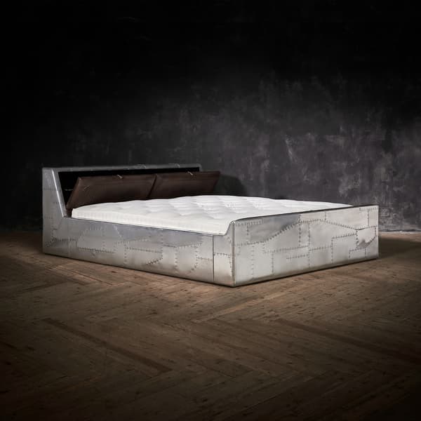 T AVI BD 0003 tomcat bed frame detail 3