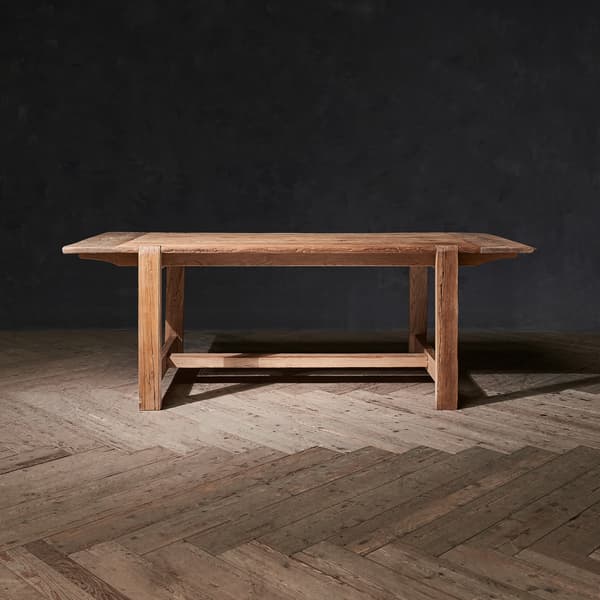 crofters dining table detail 2