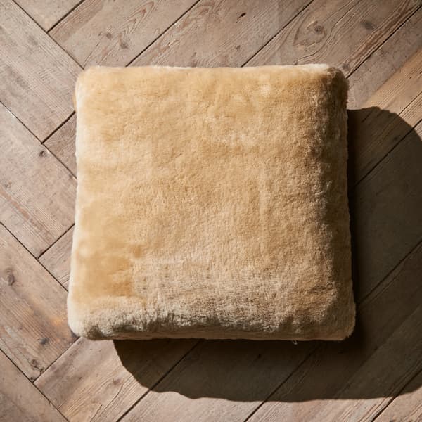 caravaha floor cushion square detail 3