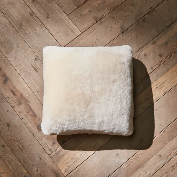 caravaha floor cushion square detail 3