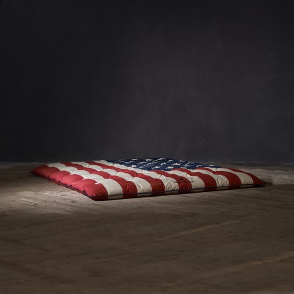 revive flag topper detail 3