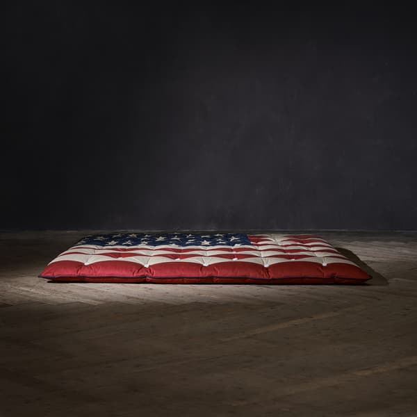 revive flag topper detail 4