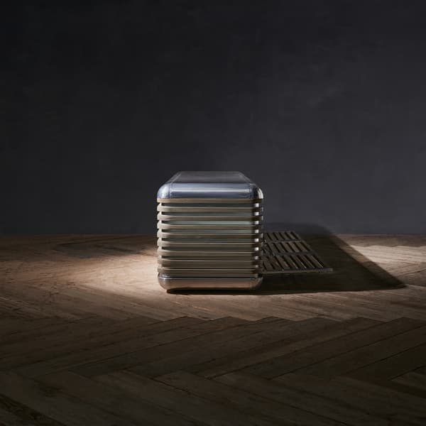 castaway media unit detail 6