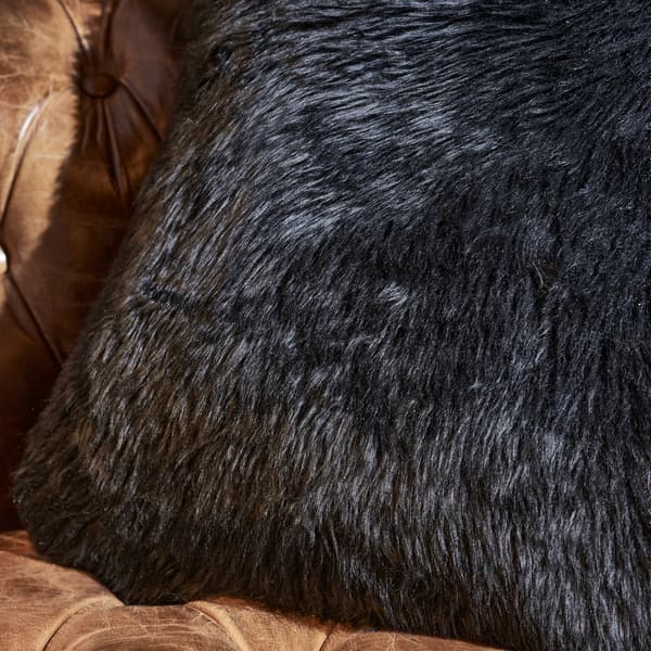 yeti cushion square small detail 3