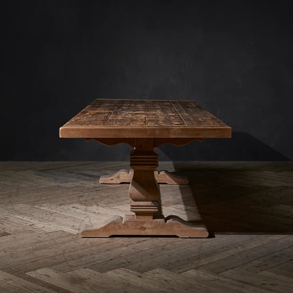 georgian architectur dining table detail 3