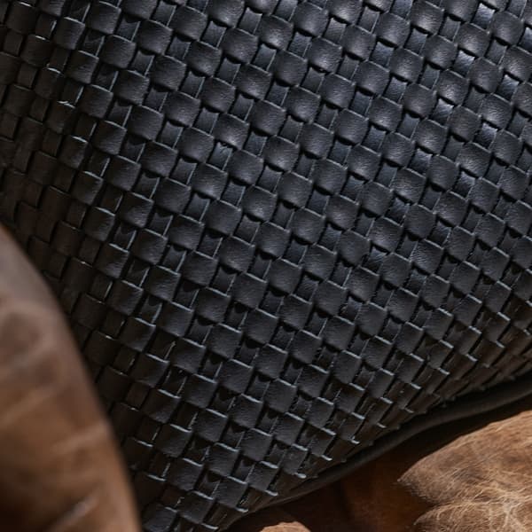 woven cushion square detail 3