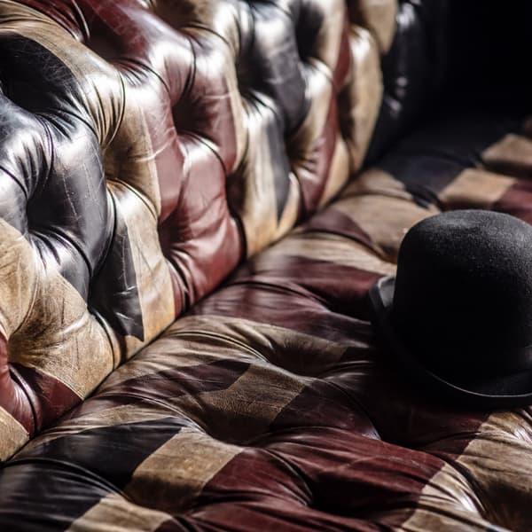 westminster buttoned sofa detailing tufting