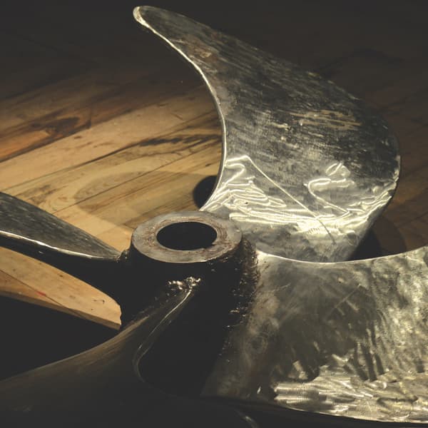 junk art coffee table detail 2