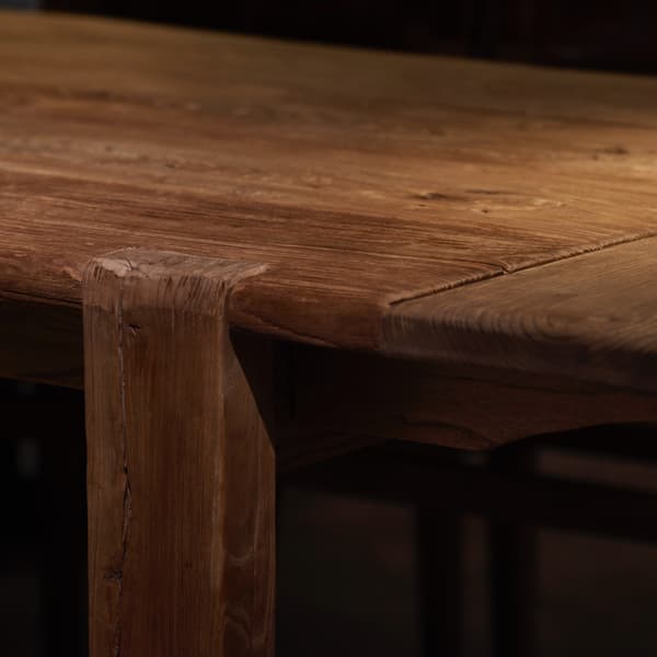 crofters dining table detail 2