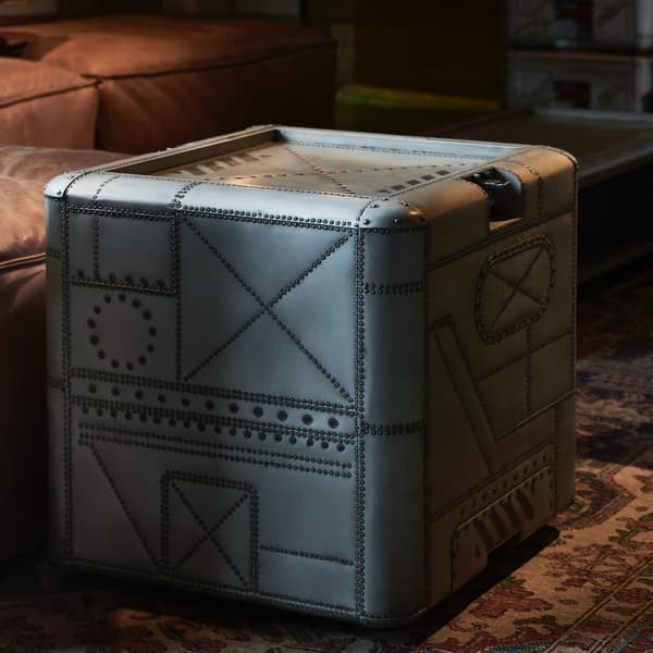 cobra side table detail 2