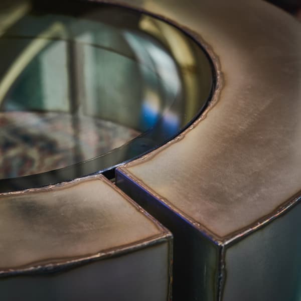 rev side table detail 3