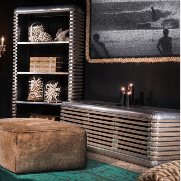 castaway bookcase detail 1