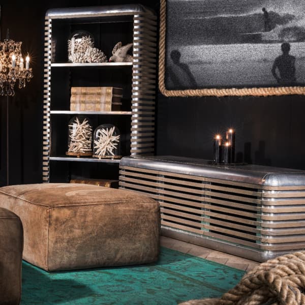 castaway media unit detail 1