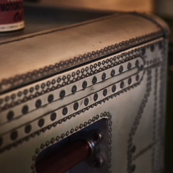 cobra media unit detail 4