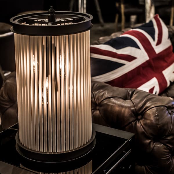 rod table lamp detail 2