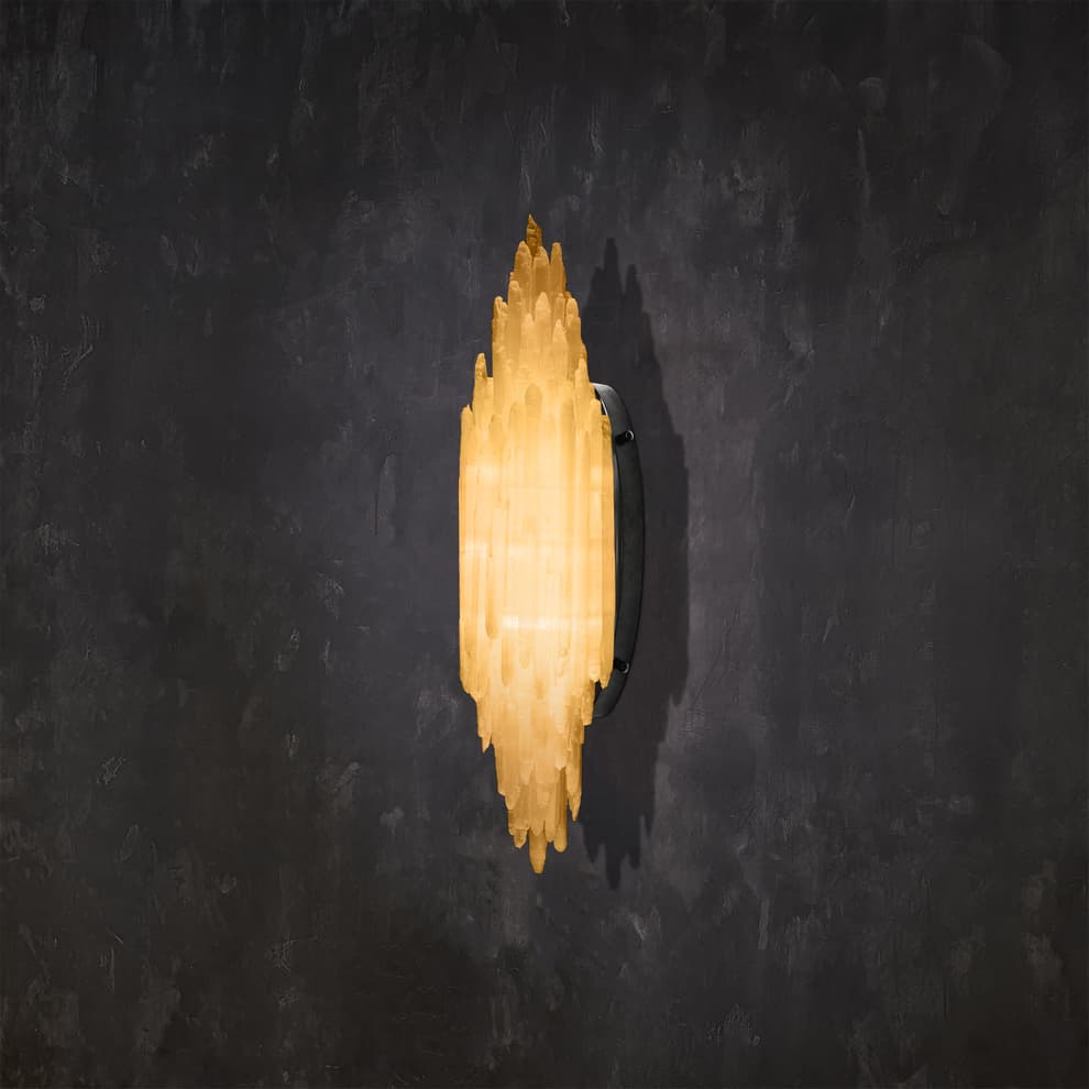T SEL LS 0004 selenite sconce 60 detail 1