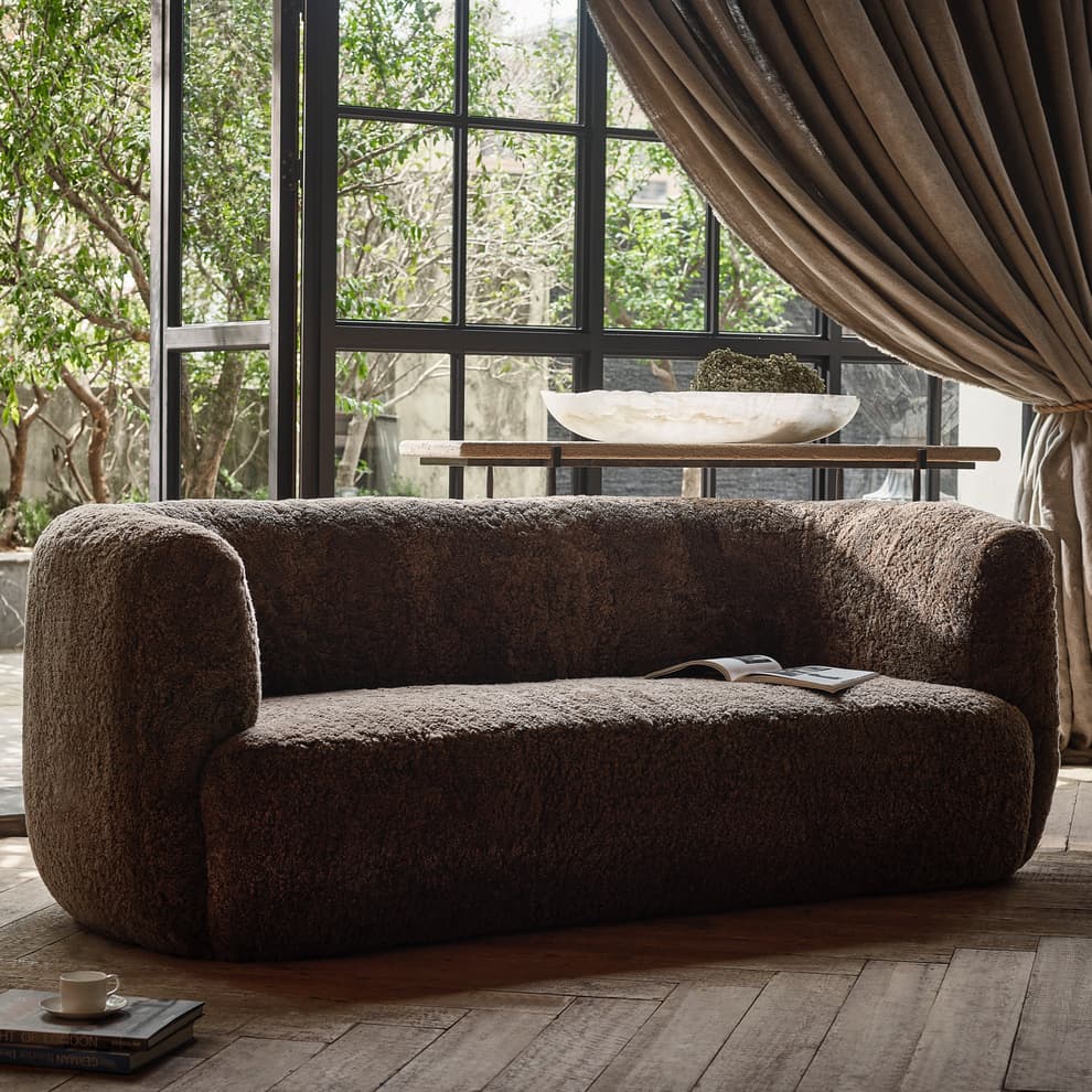 Faroe Sofa in Shearling Smoke 