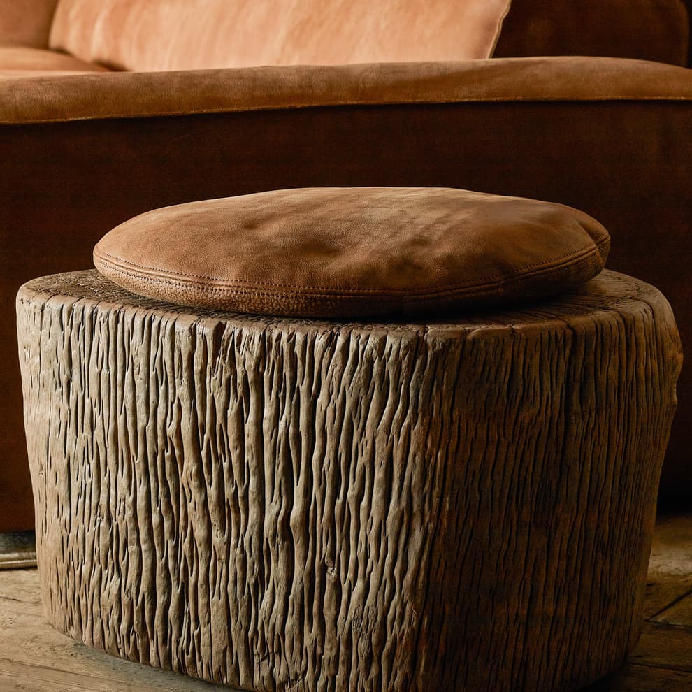 Veg wood block with seat pad close up view